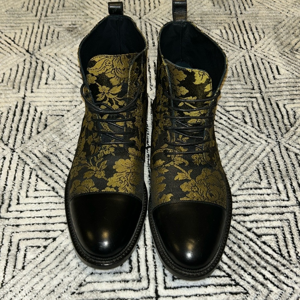 Taft Boot, black and gold floral print, size 44